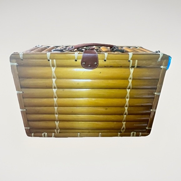 Picnic Basket for 4 Persons, Bamboo Camping Baskets Set for Outdoor Party - Picture 2 of 7